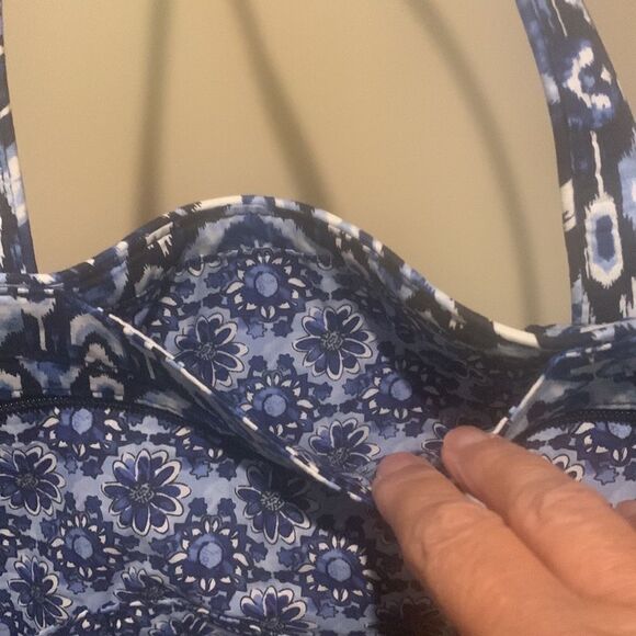 VERA BRADLEY High Performance Tote NEW - Picture 5 of 5
